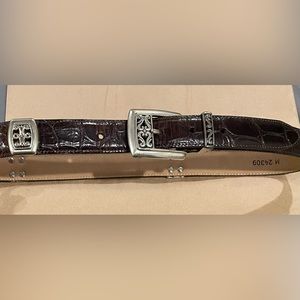 Brighton Women’s size Medium brown leather croc sliver conch belt.
